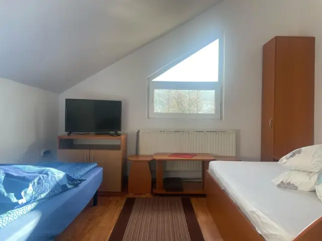 Cameră cu vedere spre natură